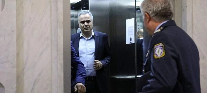 Παρέμβαση Σκουρλέτη: Δεν απέκλεισε έξοδο από την κυβέρνηση!